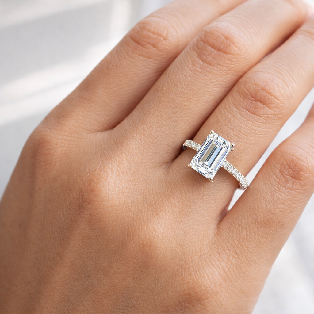 2.30ct Emerald Band Ring